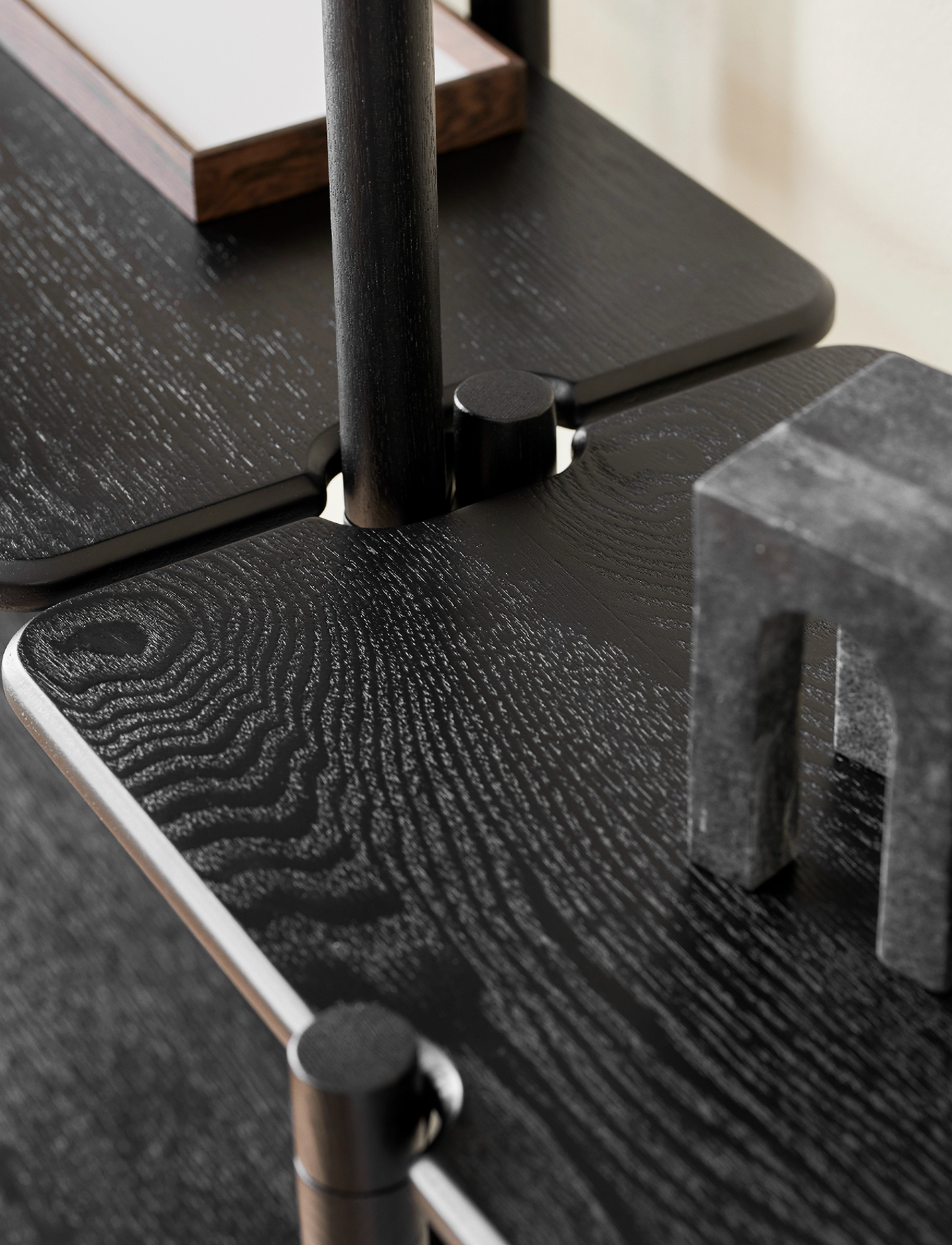 Gejst - Invi module 1 - etagères et rangements - black oak - 4
