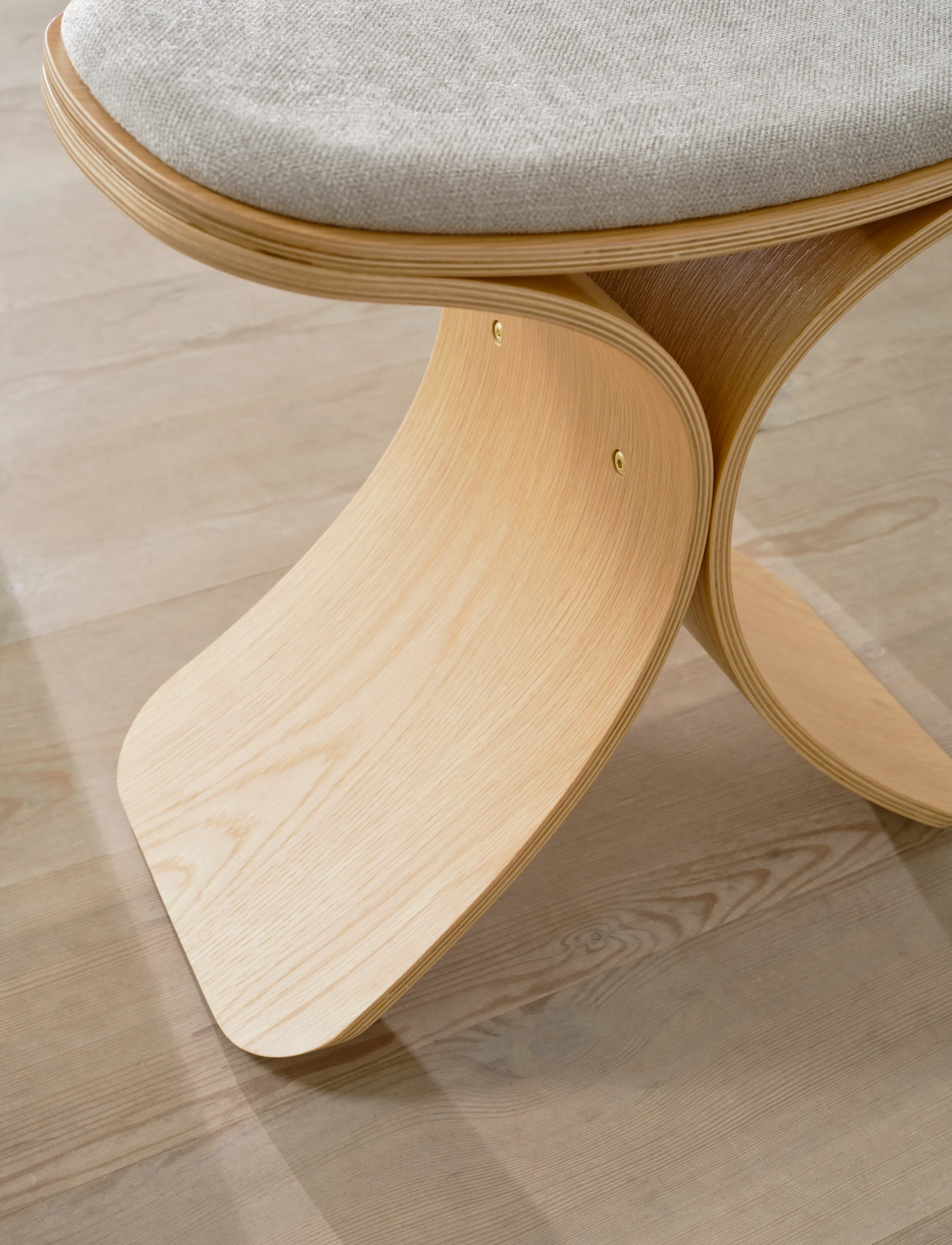 Gejst - Luno Stool oak/ beige textile - hocker & bänke - oak/beige - 5
