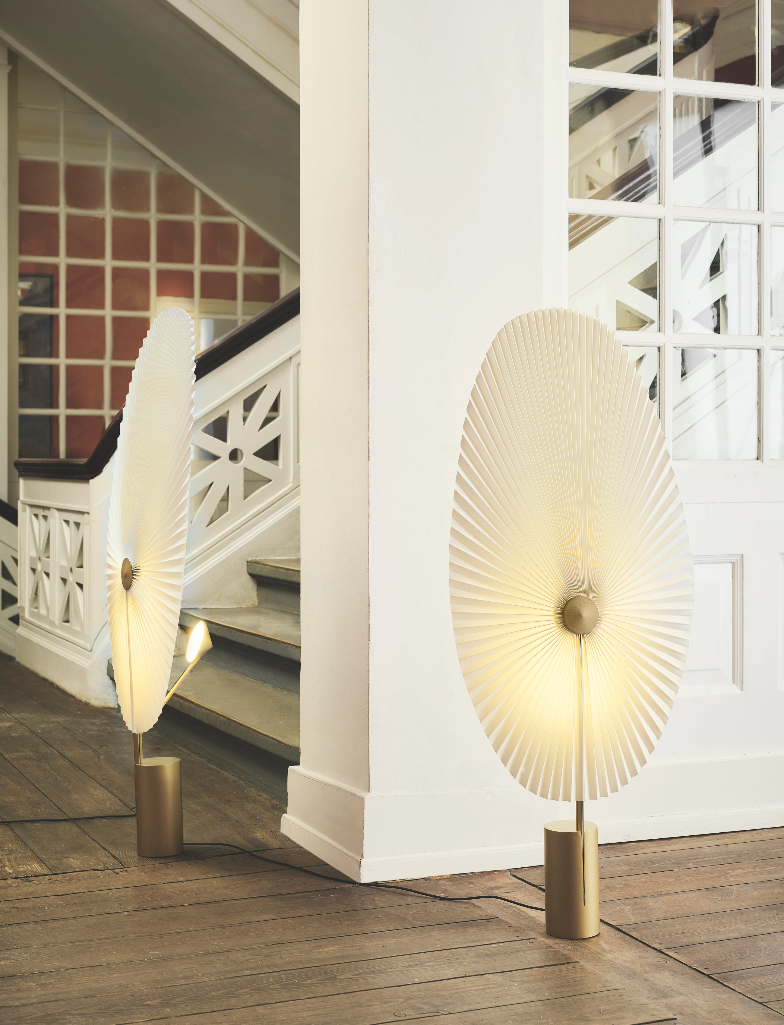 Gejst Liris Floor Lamp, H118 cm, Lamps, Gold - Homeware