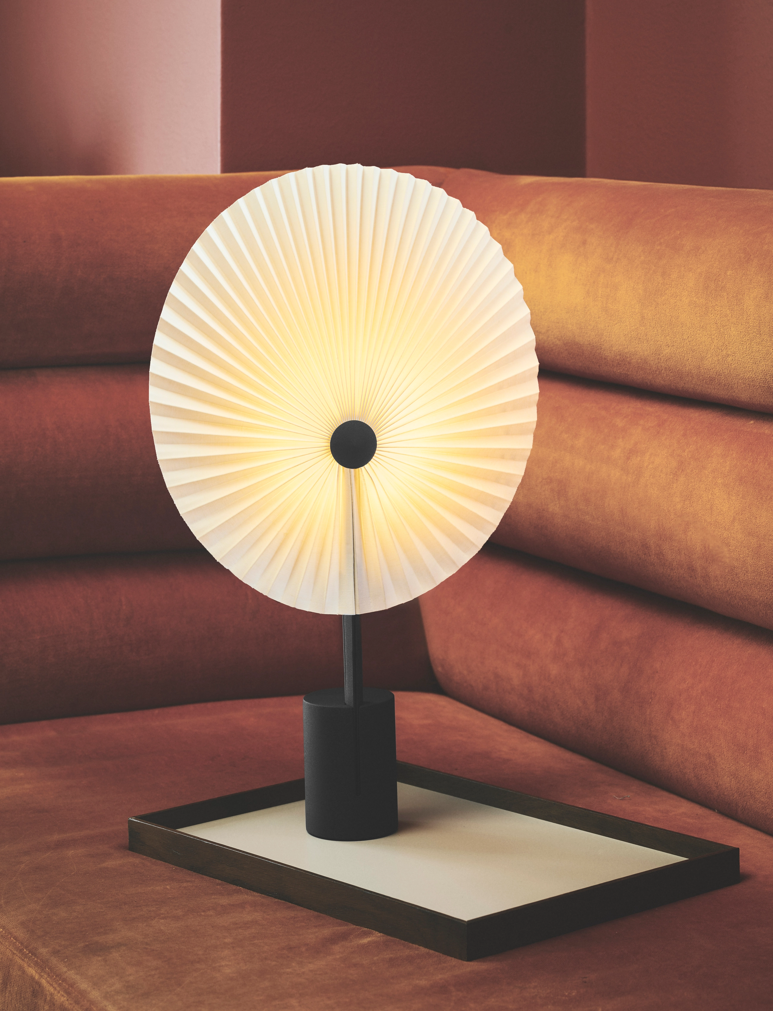 Gejst Liris Portable Table Lamp, H45 cm, Lamps, Schwarz - Homeware