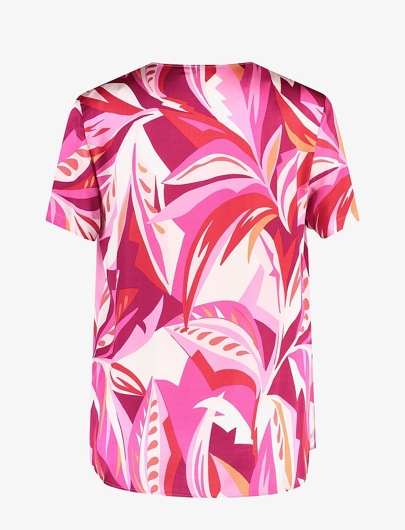 Gerry Weber - Blouse 1/2 sleeve - kurzämlige blusen - red/pink/sunrise leaf aop - 1