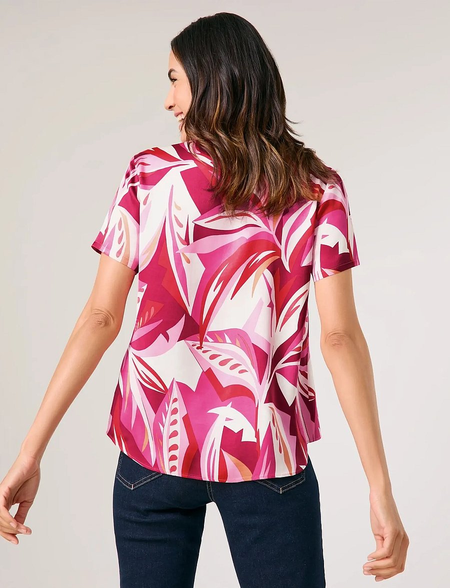 Gerry Weber - Blouse 1/2 sleeve - kurzärmelige blusen - red/pink/sunrise leaf aop - 3