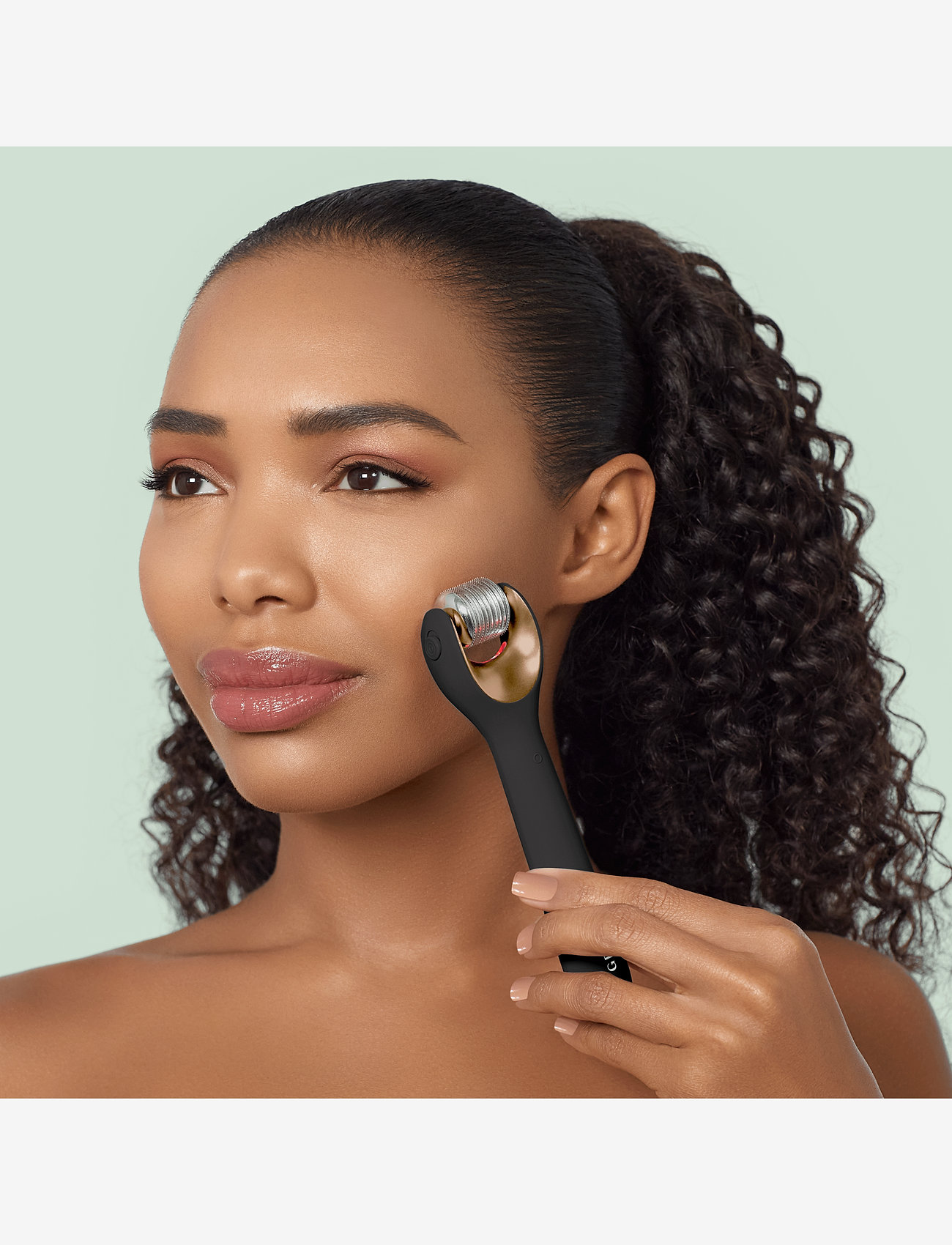 GESKE - MicroNeedle Face Roller | 9 in 1 - gua sha & ansiktsroller - gray - 5