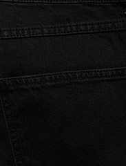 Gestuz - Agnes jeans ZE4 16 - straight jeans - black - 4