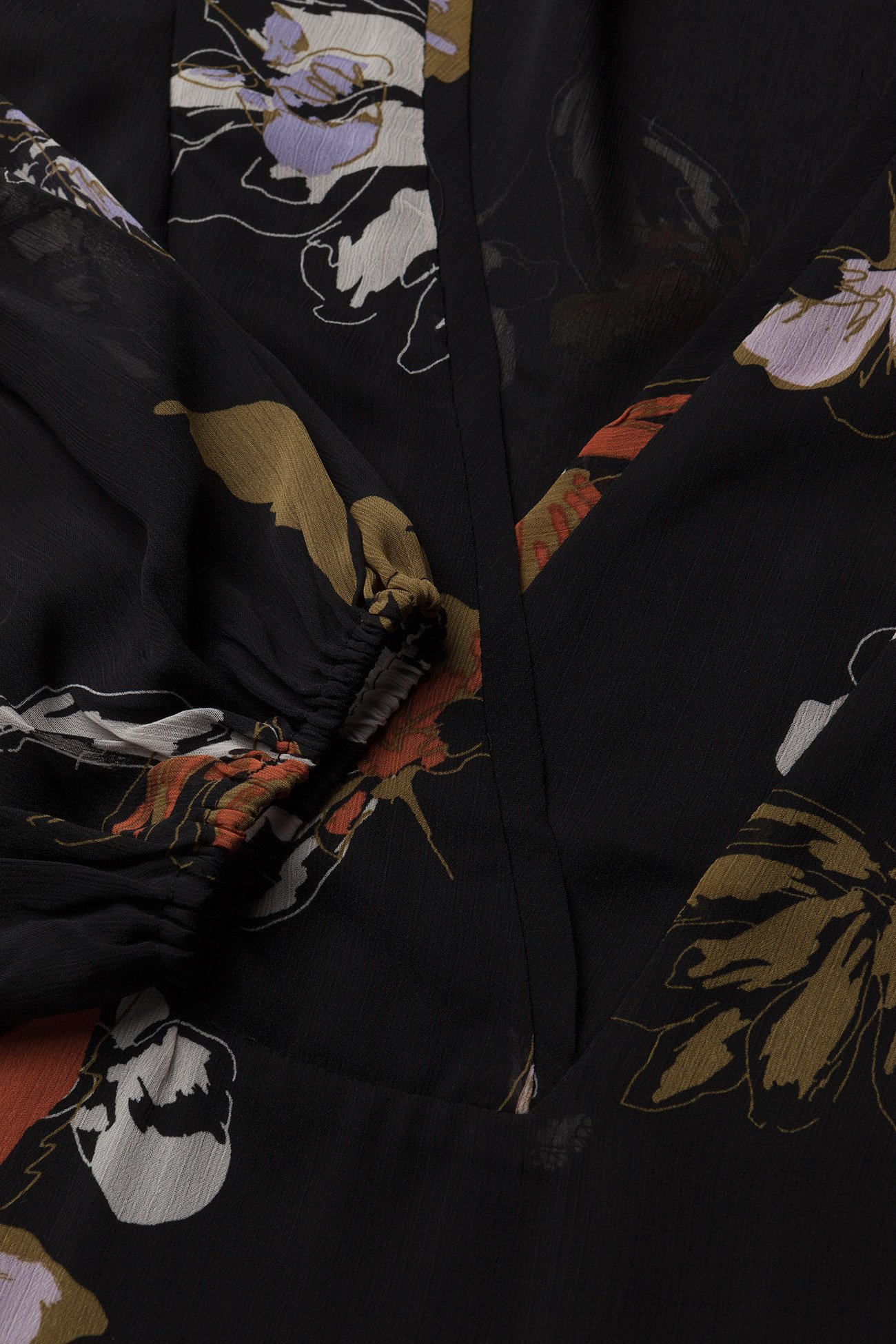 Gestuz - Amali blouse MA18 - black flower print - 2