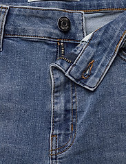Gestuz - MaggieGZ MW skinny jeans - liibuvad teksad - l.a. blue - 3