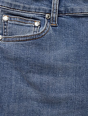 Gestuz - MaggieGZ MW skinny jeans - skinny jeans - l.a. blue - 4
