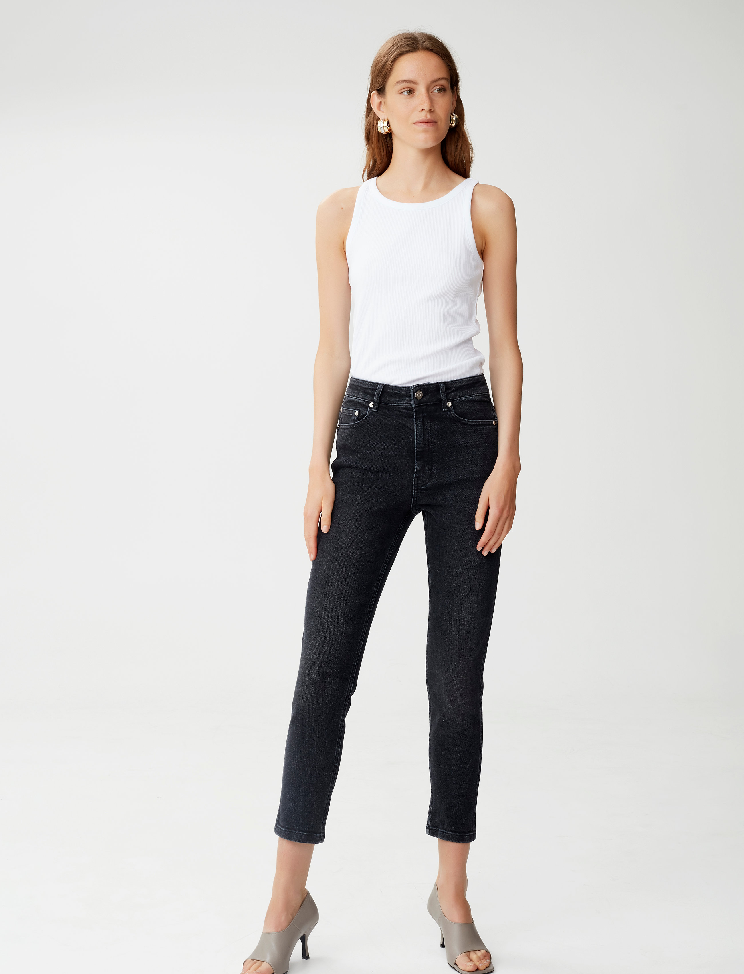 Gestuz AstridGZ HW slim jeans - Transitional Layering - WASHED BLACK / black