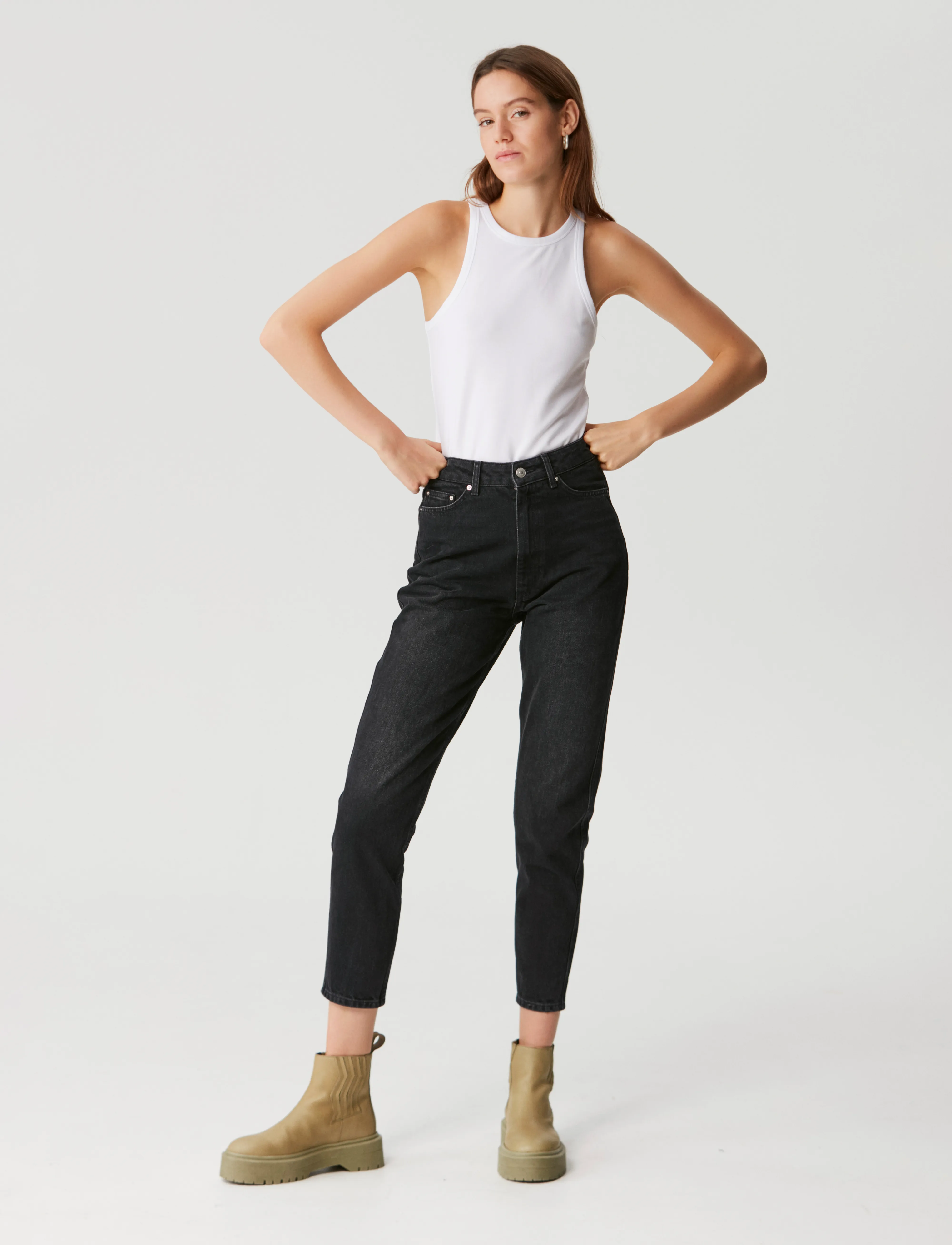 Gestuz - DenaGZ HW mom jeans - straight jeans - washed black - 3