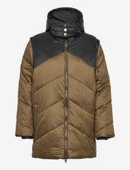 Gestuz - ElviaGZ 2 in 1 puffer jacket - winter jacket - forrest - 0