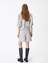 Gestuz - NankitaGZ ss zipper sweatshirt - kapuzenpullover - light grey melange - 3