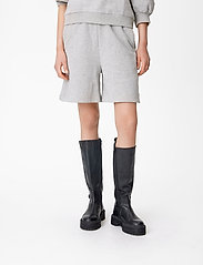 Gestuz - NankitaGZ HW shorts - sweatshorts - light grey melange - 2