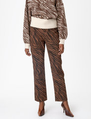 Gestuz - AbenaGZ HW 90's straight jeans - bukser med lige ben - carafe zebra - 4