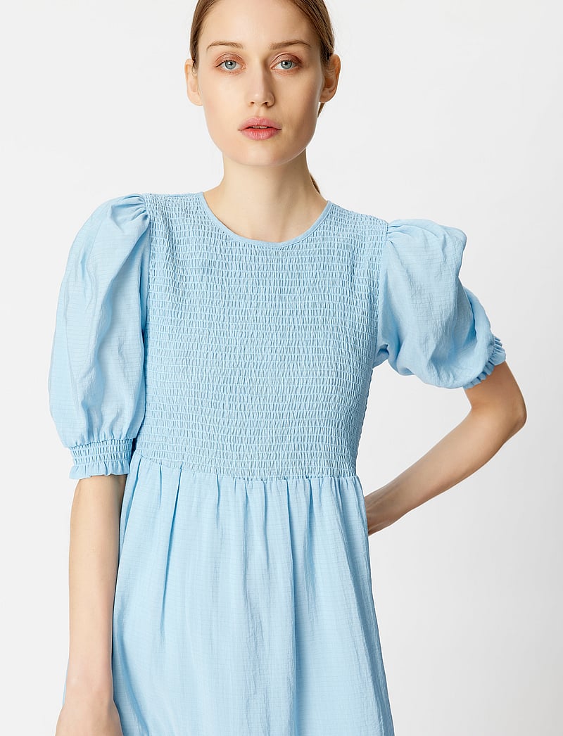 Gestuz - MazziGZ ss dress - sommerkjoler - clear sky - 0