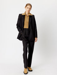 Gestuz - PaulaGZ MW pants - tailored trousers - black - 2
