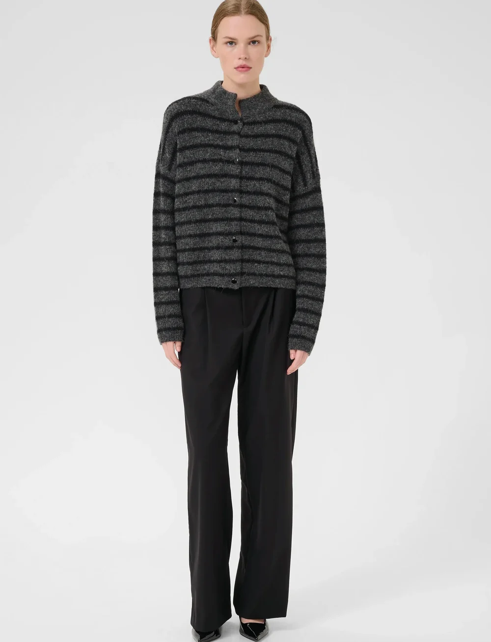 Gestuz - AlphaGZ short cardigan NOOS - cardigans - charcoal black striped - 3