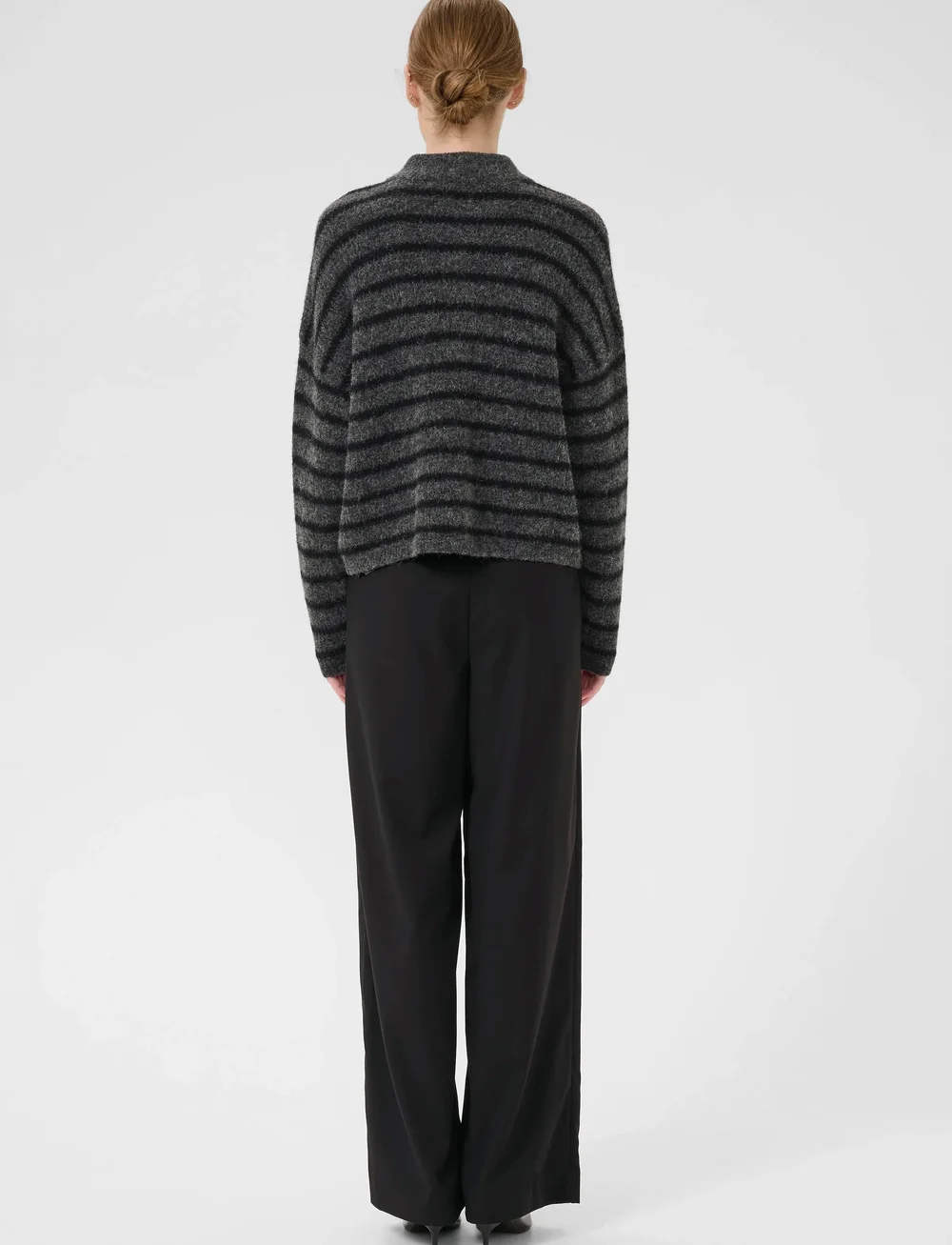 Gestuz - AlphaGZ short cardigan NOOS - cardigans - charcoal black striped - 4