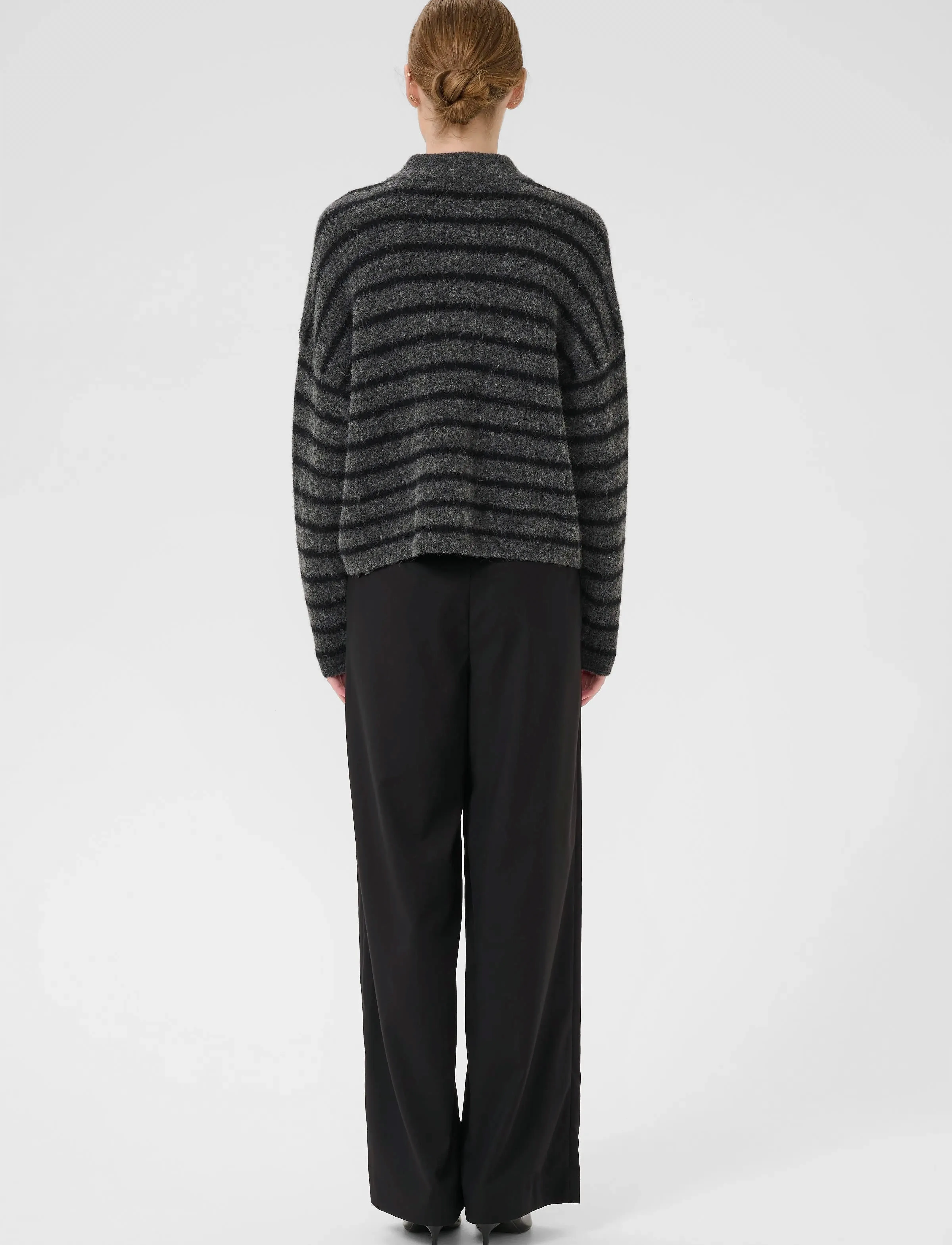 Gestuz - AlphaGZ short cardigan NOOS - cardigans - charcoal black striped - 4