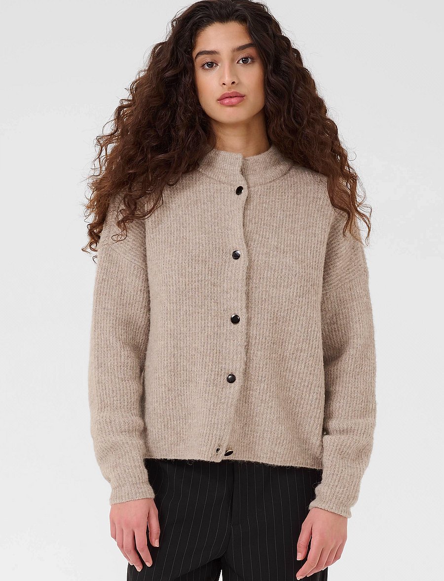 Gestuz - AlphaGZ short cardigan NOOS - koftor - warm sand melange - 3