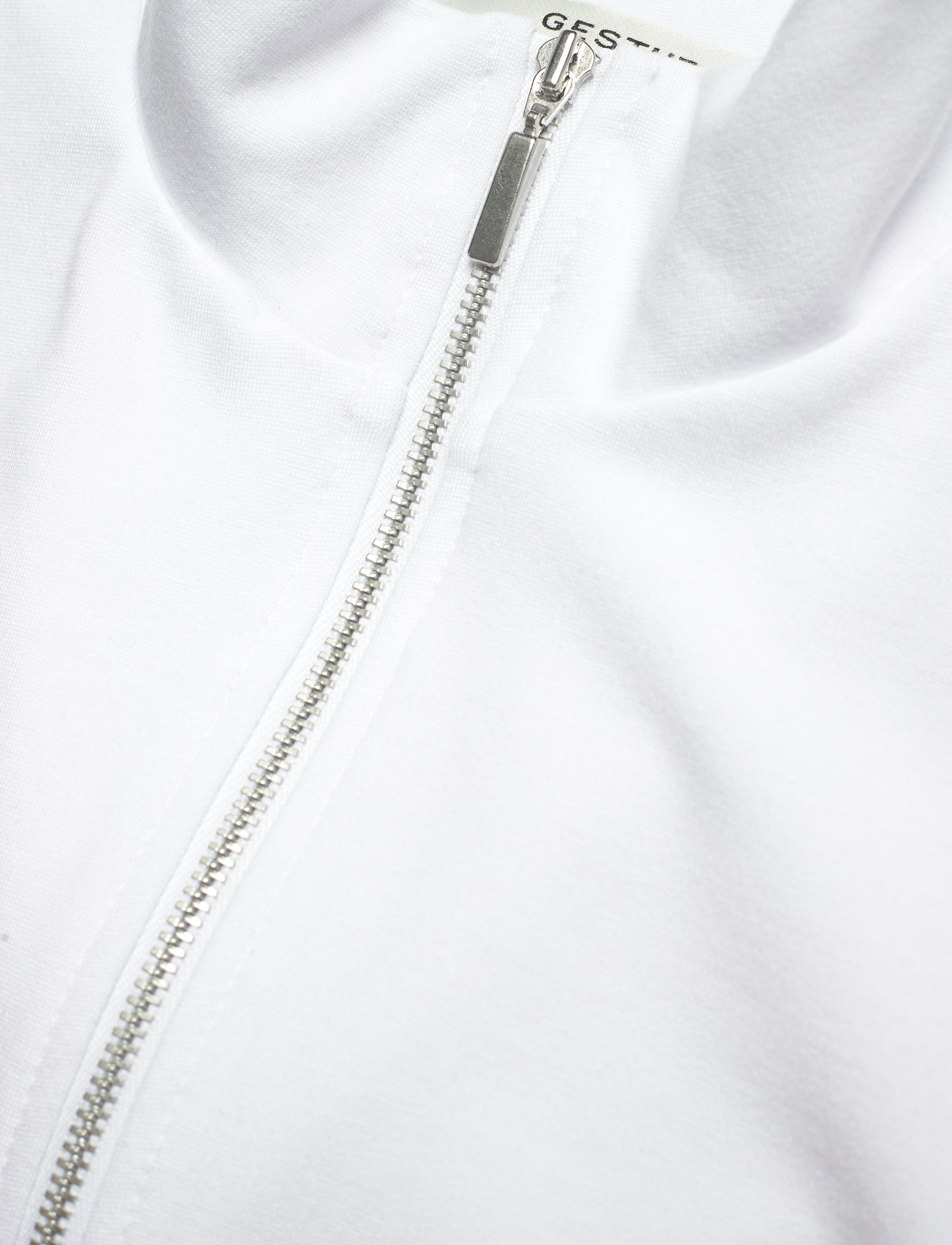 Gestuz - MalbaGZ sl zipper top - bright white - 2