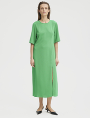 Gestuz - MelbaGZ long dress - midi kjoler - green bee - 2