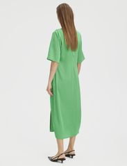 Gestuz - MelbaGZ long dress - sukienki do kolan i midi - green bee - 3