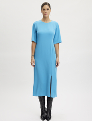 Gestuz - MelbaGZ long dress - sukienki do kolan i midi - malibu blue - 2