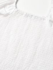 Gestuz - JoshaGZ ss blouse - kortärmade blusar - bright white - 2