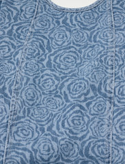 Gestuz - AbrilGZ long dress - jeansklänningar - light blue laser print - 4