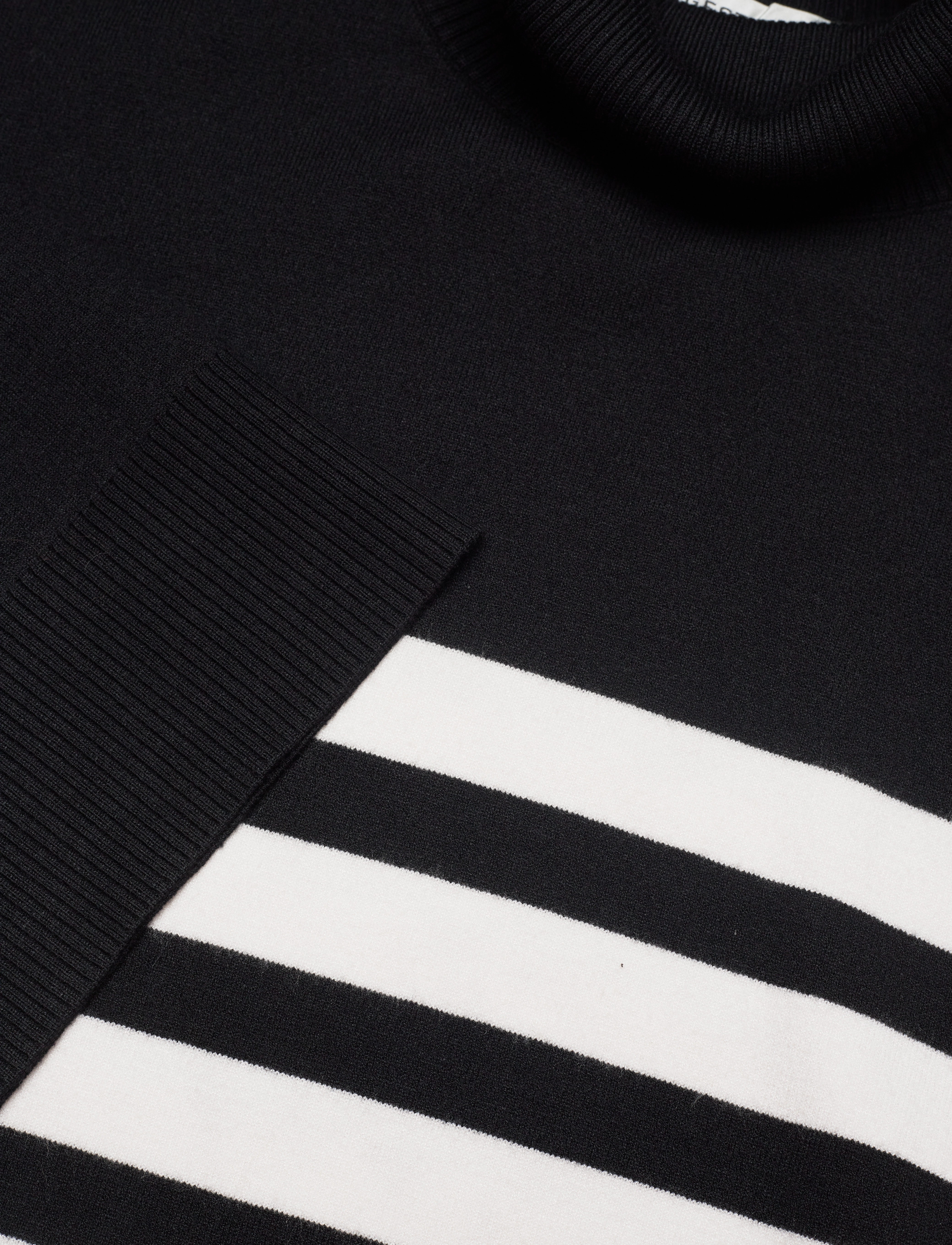 Gestuz - TalliGZ striped pullover - black moonbeam stripe - 5