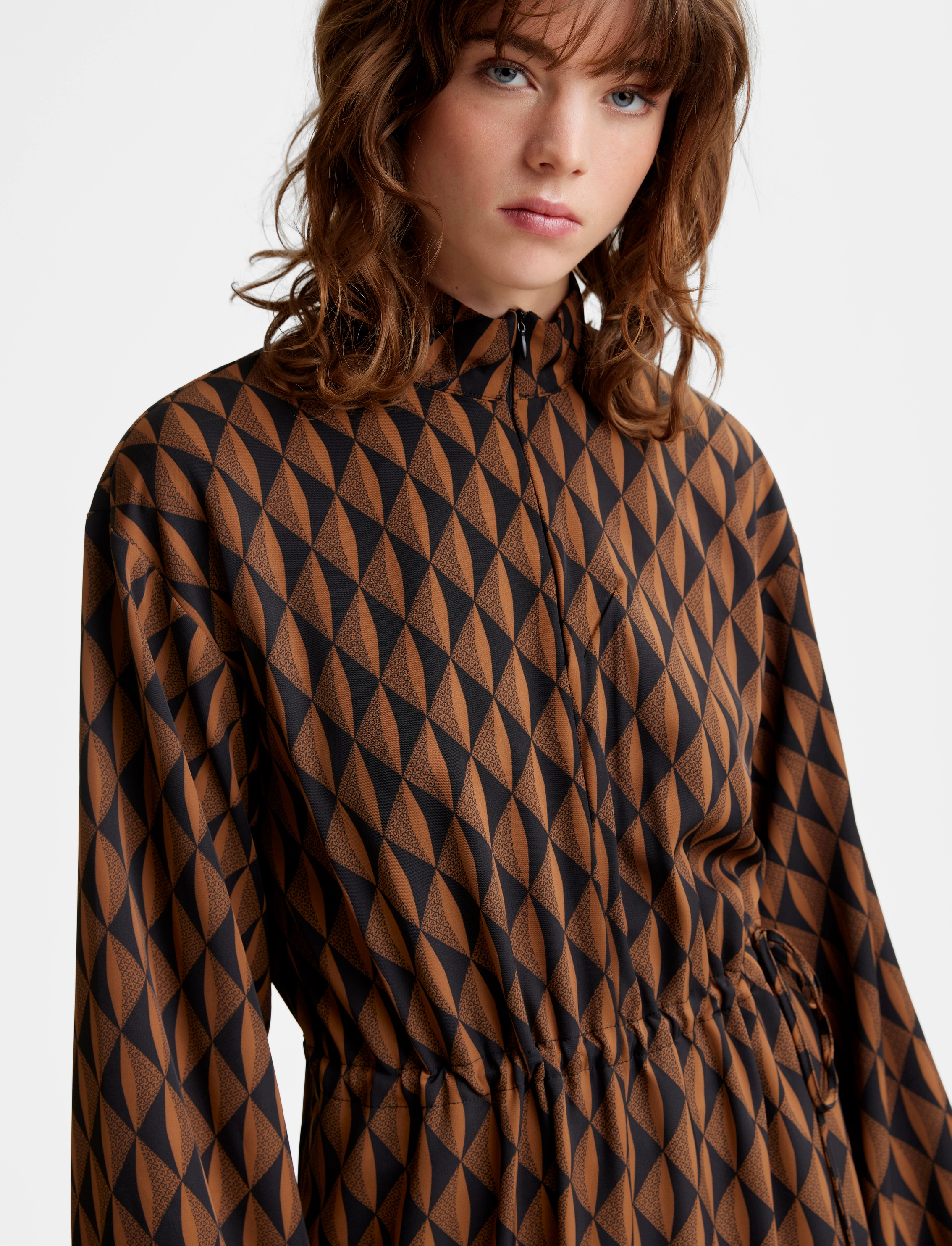Gestuz - LithildeGZ long dress - brown graphical logo - 5