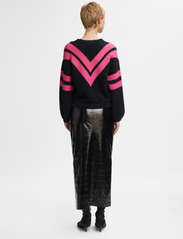 Gestuz - AlphaGZ ls striped pullover - pullover - black/pink stripe - 4