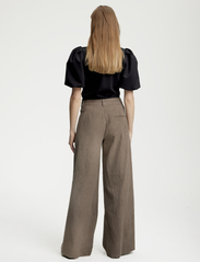 Gestuz - BlancaGZ blouse - short-sleeved blouses - black - 3