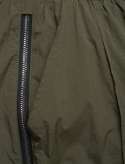 Gestuz - AfinaGZ HW pants - cargo pants - dark military olive - 5