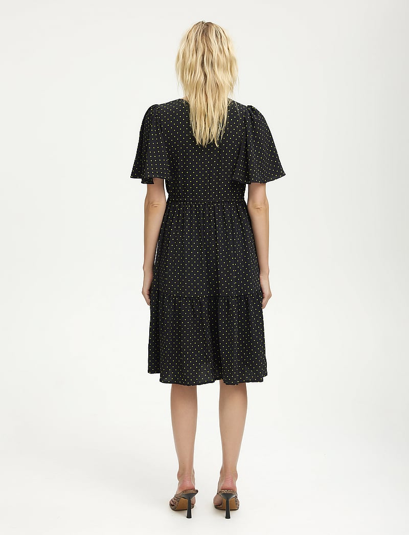 Gestuz - KatiaGZ P dress - slå-om-kjoler - split pea dot - 3