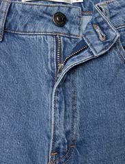 Gestuz - LucieGZ HW straight jeans NOOS - tiesaus kirpimo džinsai - mid dark blue washed - 3