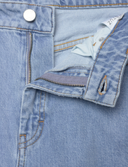 Gestuz - AuraGZ HW wide jeans NOOS - spodnie szerokie - mid blue washed - 3