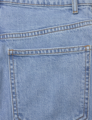 Gestuz - AuraGZ HW wide jeans NOOS - džinsa bikses ar platām starām - mid blue washed - 4