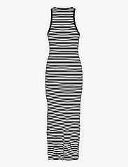 Gestuz - DrewGZ striped sl long dress - maxi dresses - black/white stripe - 1
