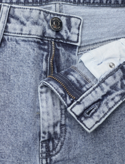 Gestuz - JaniceGZ LW straight jeans - slim jeans - washed mid blue - 3