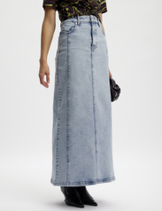 Gestuz - JaniceGZ long skirt - denimnederdele - washed mid blue - 2