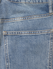 Gestuz - SalmaGZ MW slim jeans - alt eriti laia säärega teksad - light blue washed - 4
