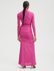 Gestuz - AdiaGZ ls long dress - maxi dresses - intense pink - 4