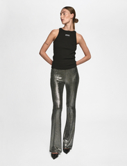 Gestuz - EiraGZ HW flared legging - spodnie - silver structure - 3