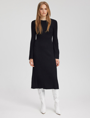 Gestuz - AntaliGZ Wool dress - knitted dresses - black - 2