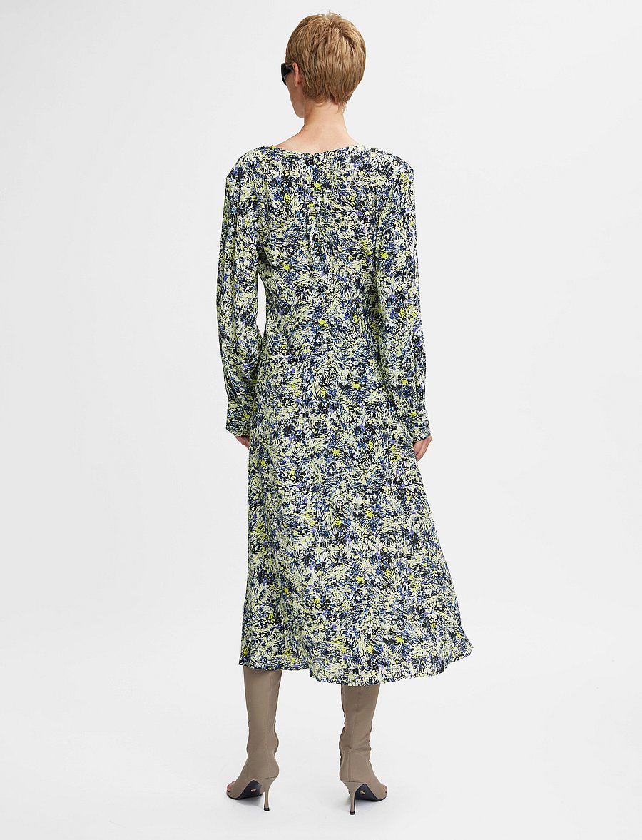 Gestuz - JillyGZ P midi dress - midiklänningar - green floral multi - 3