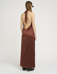 Gestuz - WaleryGZ maxi dress - slip-in jurken - desert brown - 4