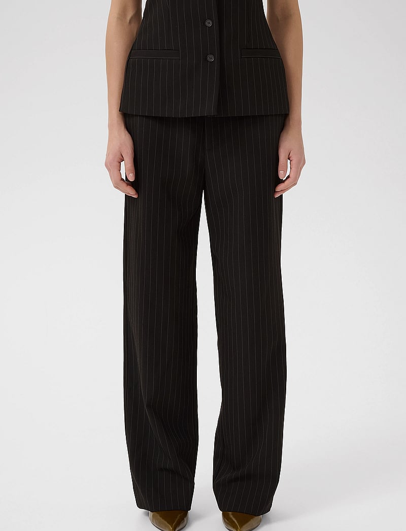 Gestuz - JoelleGZ pinstripe MW pants NOOS - habitbukser - black pinstripe - 0