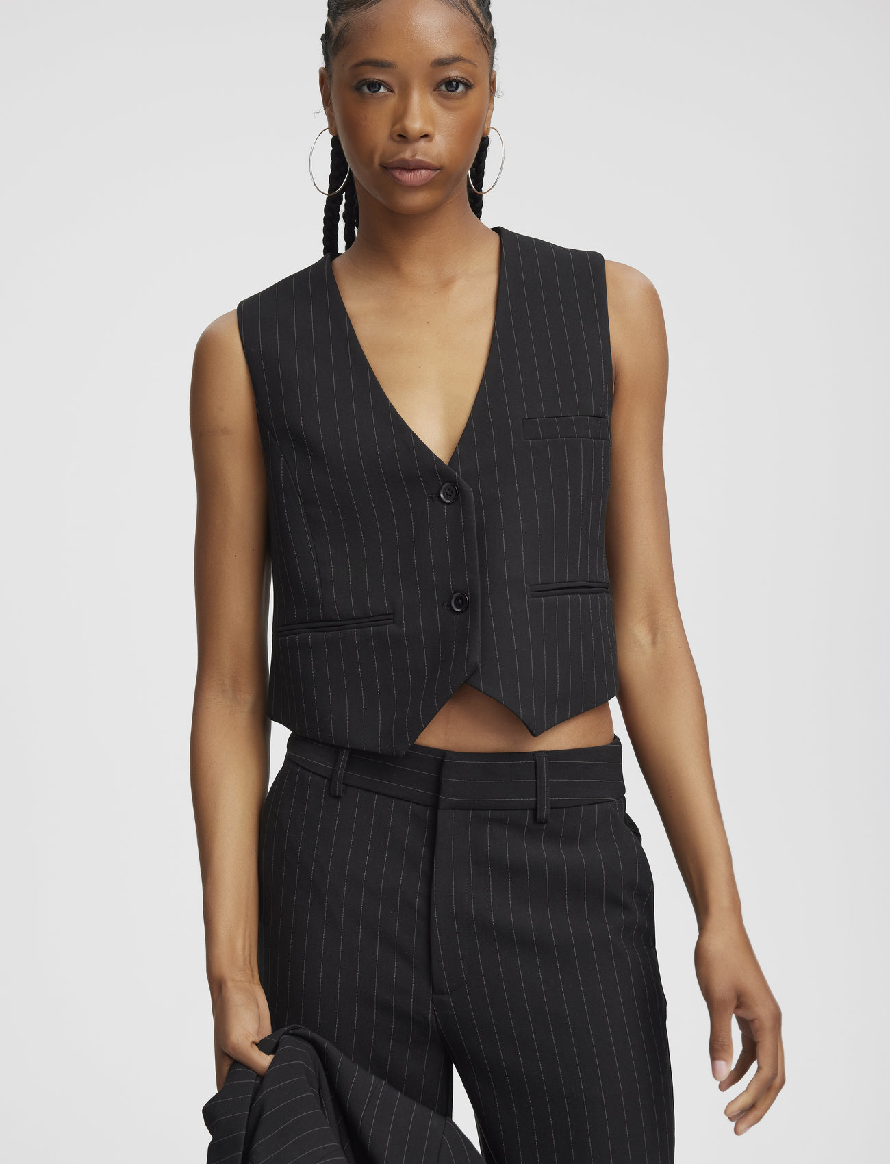Gestuz - JoelleGZ pinstripe waistcoat - ballīšu apģērbs par outlet cenām - black pinstripe - 1