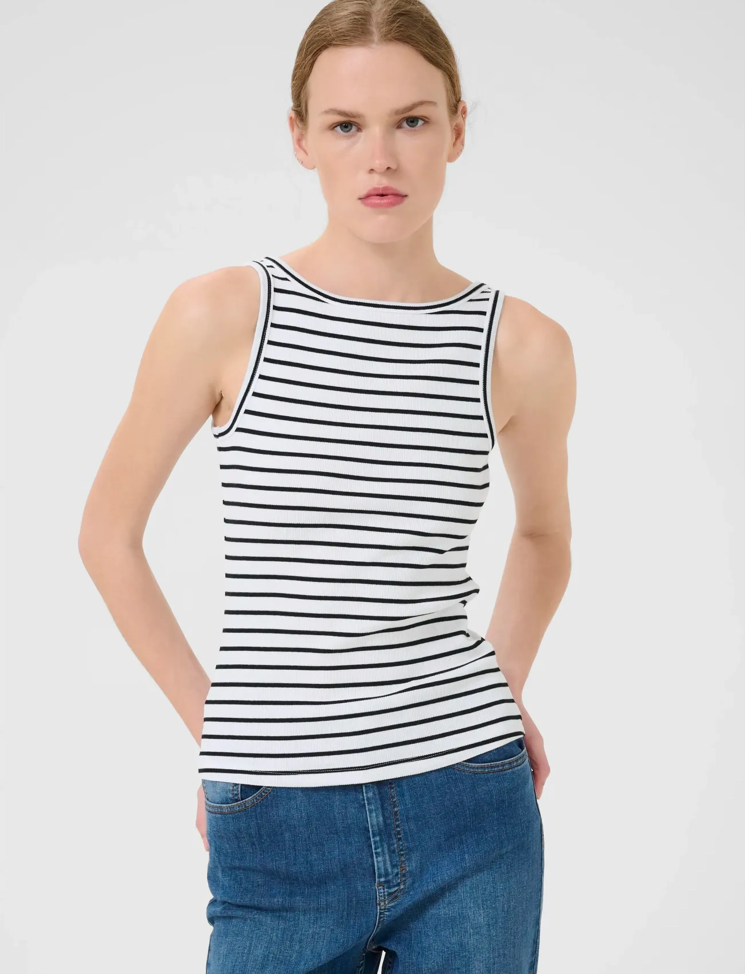 Gestuz DrewGZ sl reversible stripe top NOOS - Mouwloze tops - BRIGHT WHITE BLACK STRIPE / white